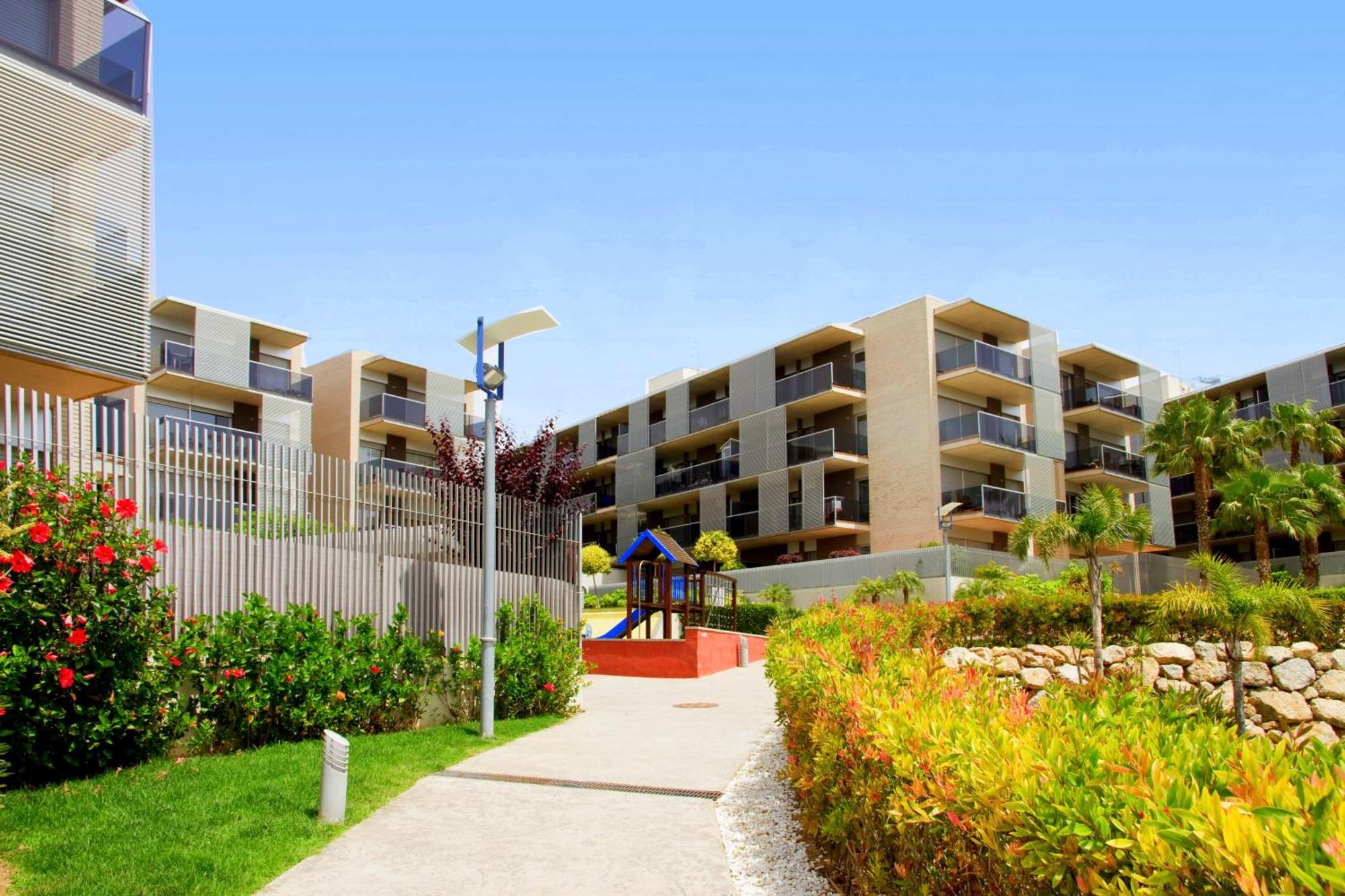 Rentalmar Paradise Families Only Con Parking Salou Dış mekan fotoğraf